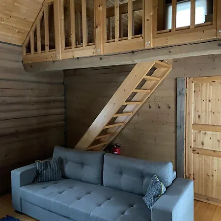 Vakantiehuis Tiku Homes *